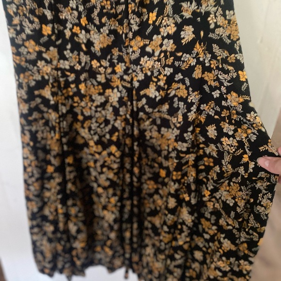 Idyllwind Black and Gold A-Line Skirt - Picture 2 of 3